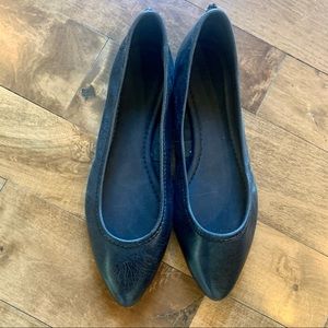 FRYE Regina Black Ballet Flats Sz 8 NWOB